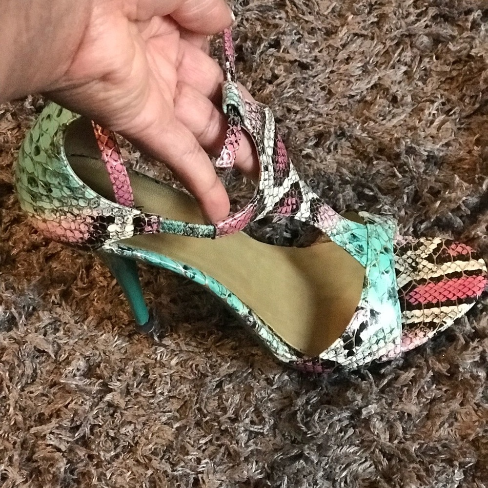 Multicolor heels - Picture 3 of 8